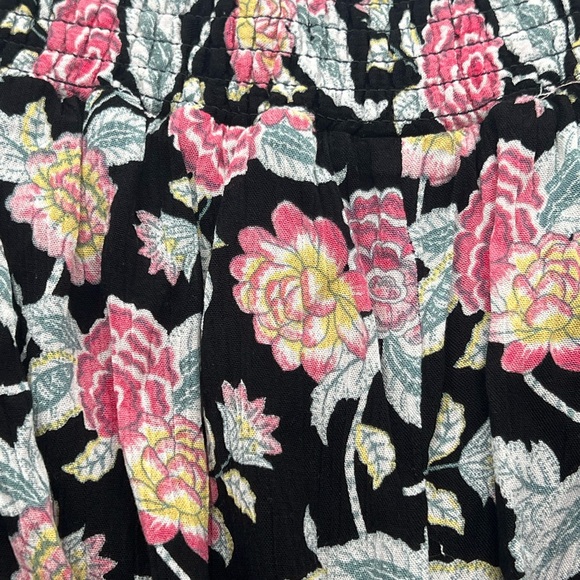 Torrid Women's Black Paisley Floral Gauze Soft Elastic Waist Casual Short Size 2 - Picture 9 of 11